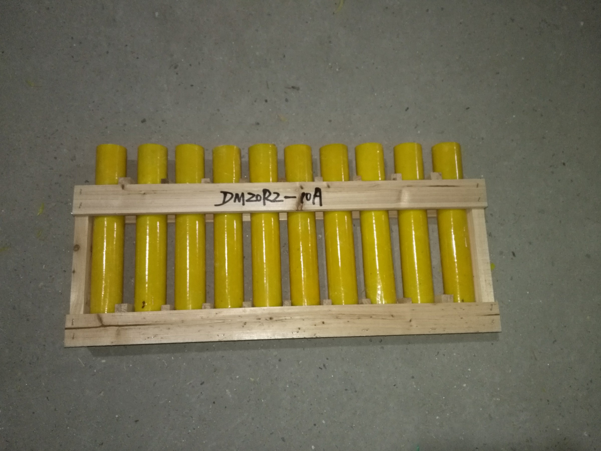 1.91in Yellow Fiberglass Mortar Rack